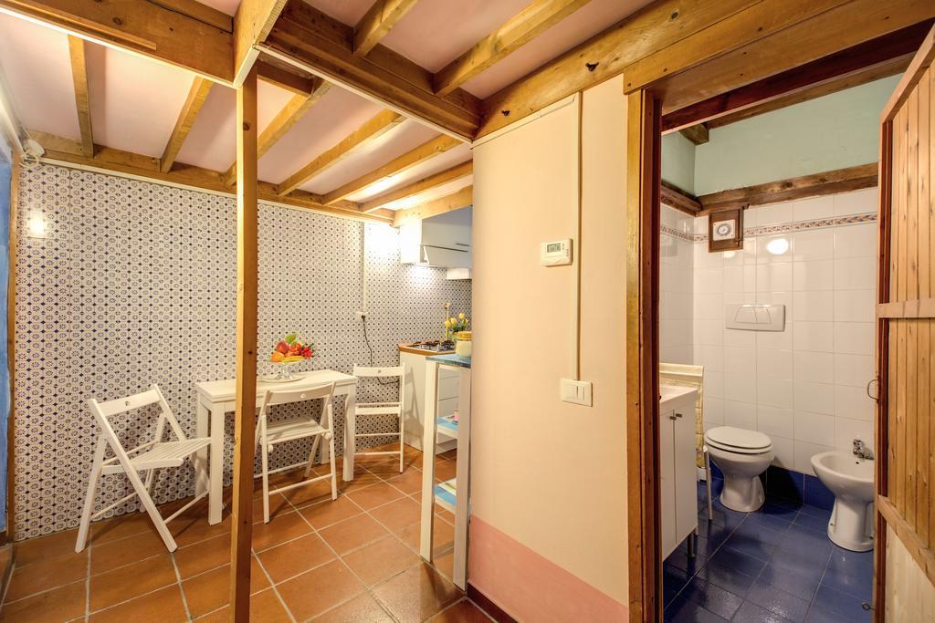 Casa Savelli Lägenhet Rom Exteriör bild